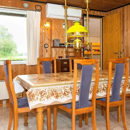 8 Person In * Egernsund
